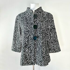 Black and White Lightweight Geometric 3/4 Length Sleeve Button Up Jacket